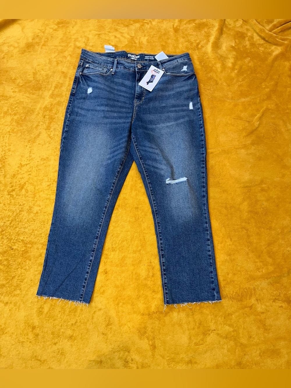 Denizen from Levi's Dark Blue Cropped Raw-Hem Distressed Jeans